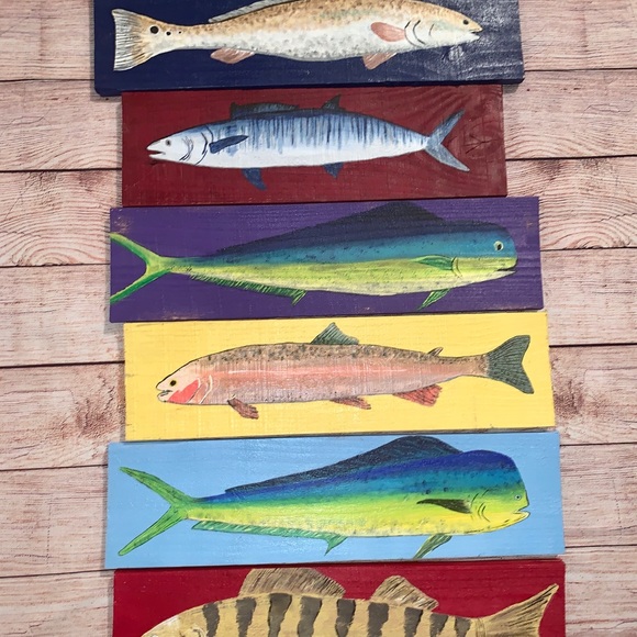 Your Choice Pallet Board Handpainted Fish - Picture 2 of 9